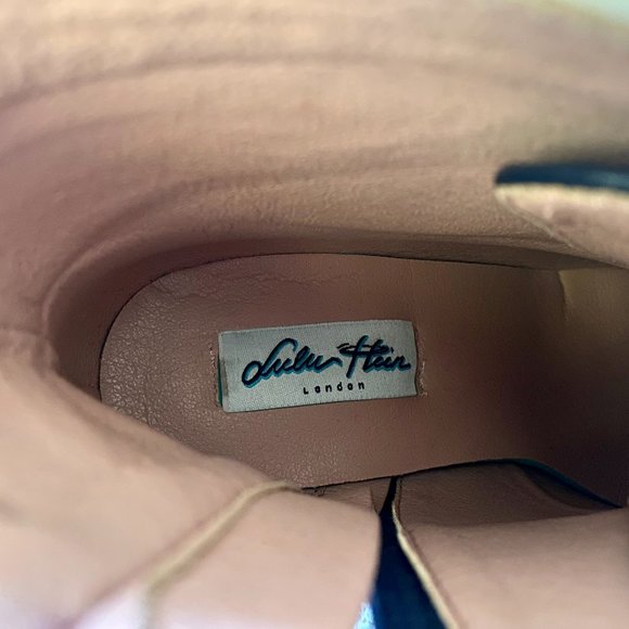 Lulu Hun navy blue heeled booties w/ zip closure & red ties, women's size 6 - Picture 8 of 9